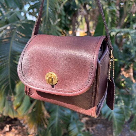 Vintage Coach Emmie Mahogany Brown Leather Crossbody Purse - Picture 1 of 15